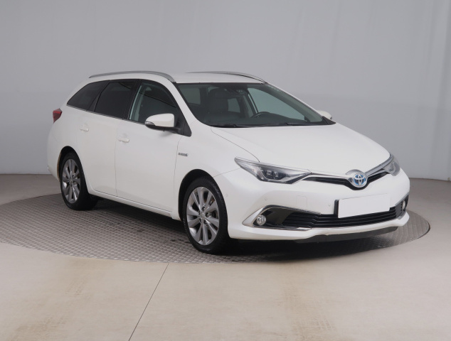 Toyota Auris 2015