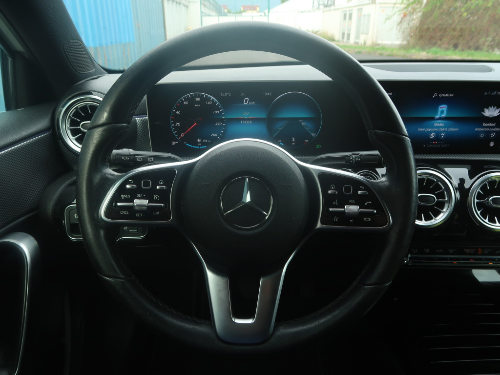 Mercedes-Benz A