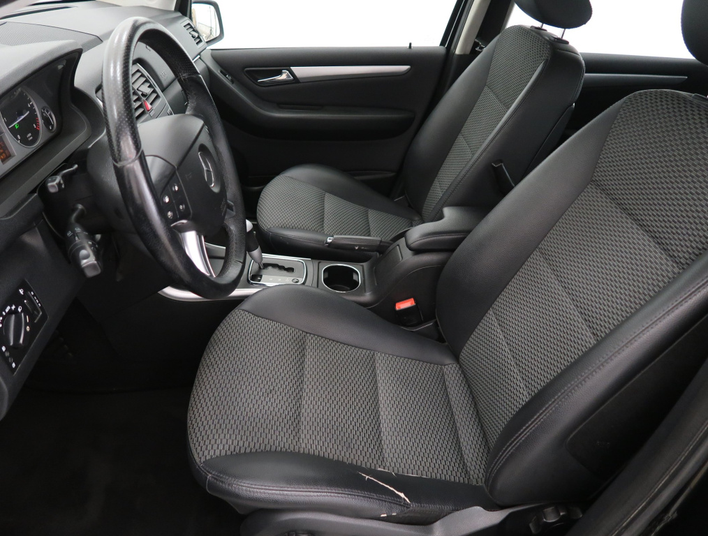 Mercedes-Benz B