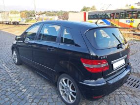 Mercedes-Benz B - 2009