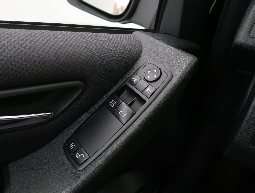 Mercedes-Benz B