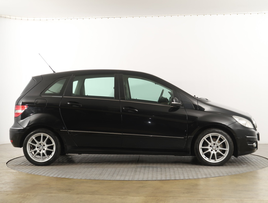 Mercedes-Benz B