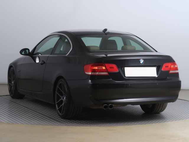 BMW 325 i