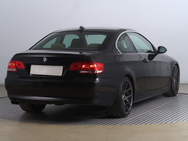 BMW 325 i