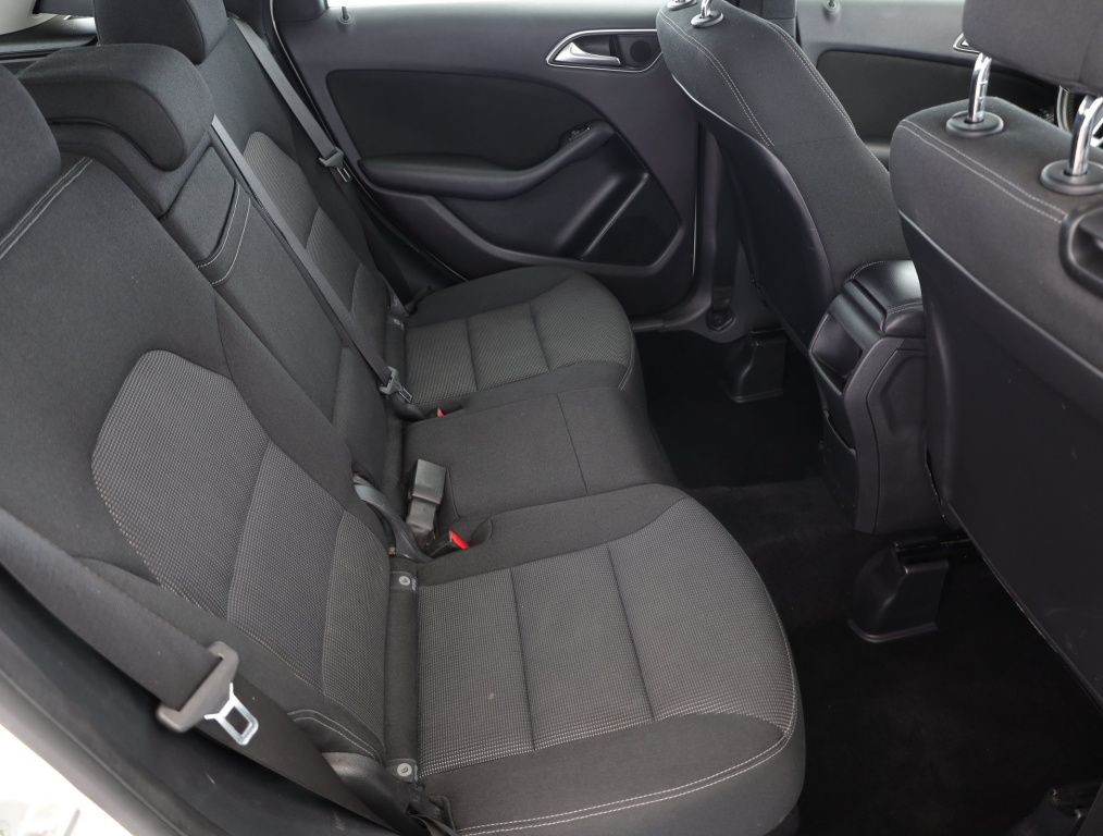Mercedes-Benz B