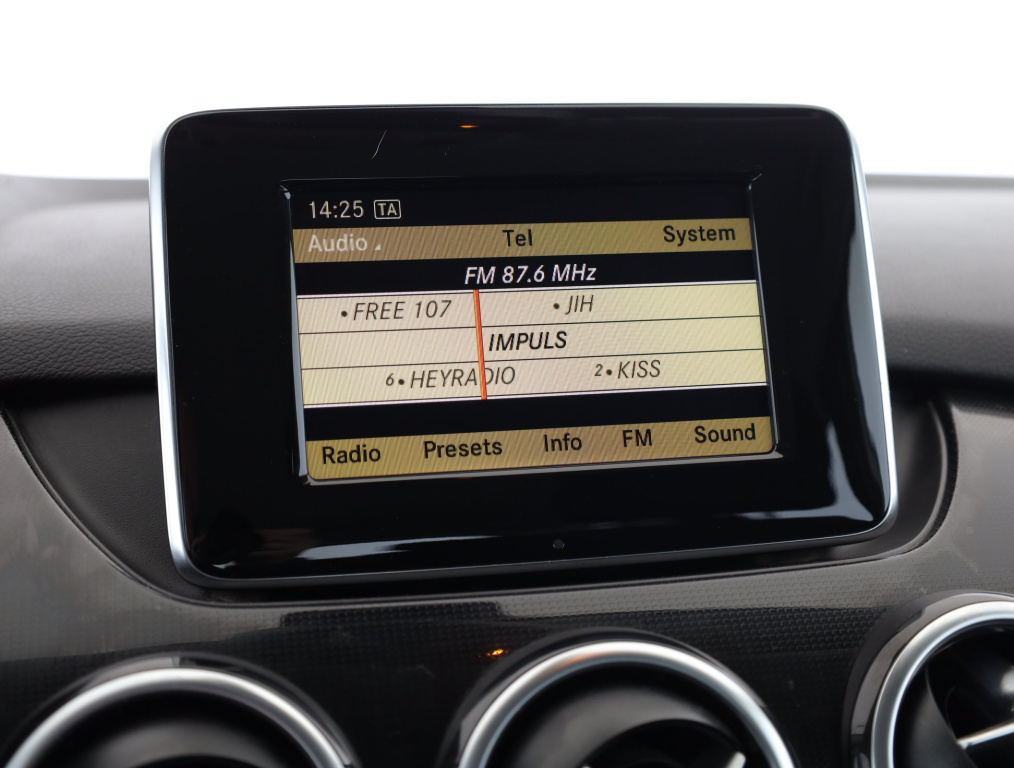 Mercedes-Benz B
