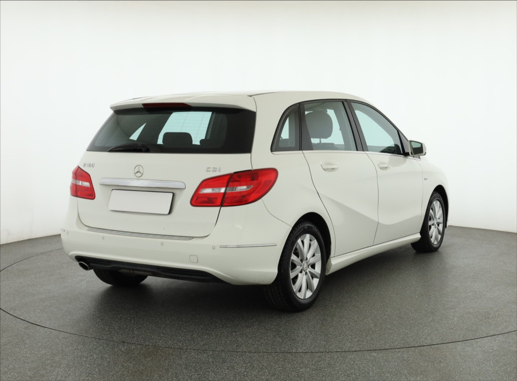 Mercedes-Benz B