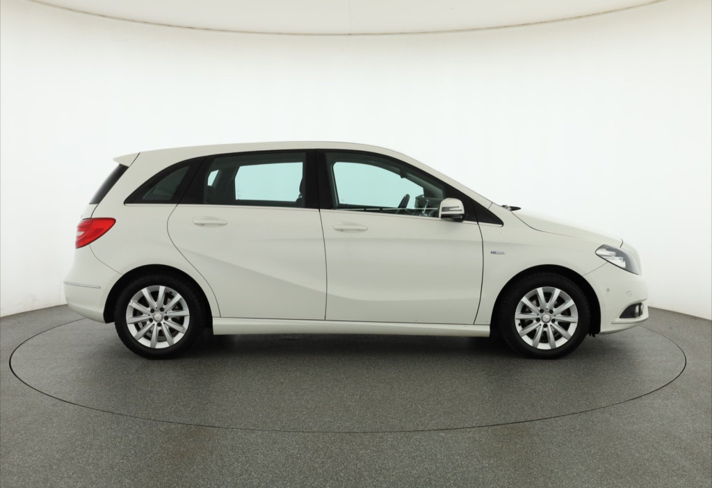 Mercedes-Benz B