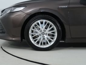 Toyota Camry - 2021