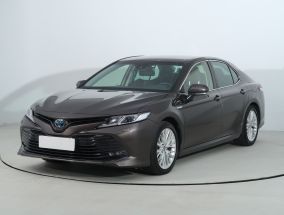 Toyota Camry - 2021