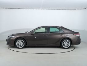 Toyota Camry - 2021