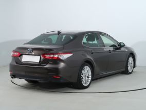 Toyota Camry - 2021