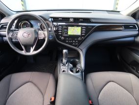 Toyota Camry - 2021