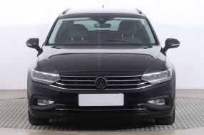 Volkswagen Passat - 2021