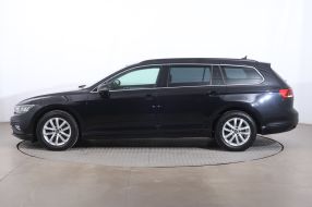 Volkswagen Passat - 2021
