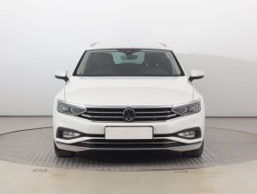Volkswagen Passat - 2021