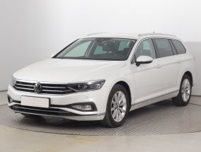 Volkswagen Passat - 2021
