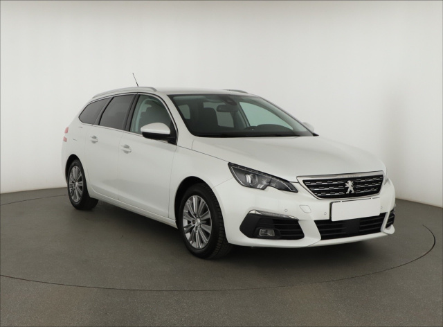 Peugeot 308 2021