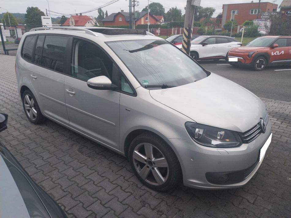 Volkswagen Touran - 2015