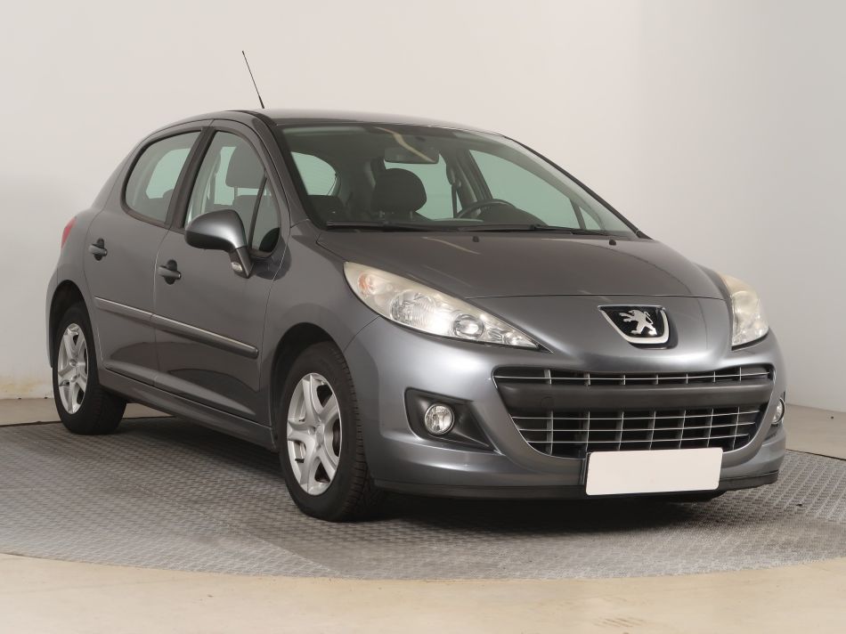 Peugeot 207 - 2011
