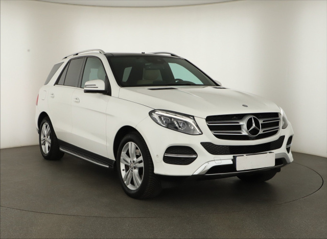 Mercedes-Benz GLE 2016