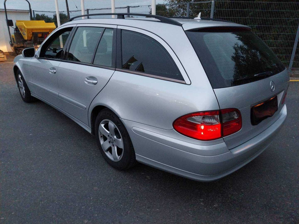 Mercedes-Benz E