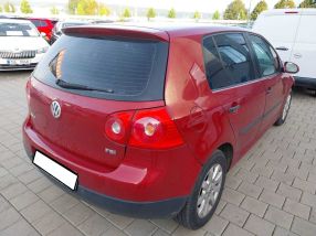 Volkswagen Golf - 2004