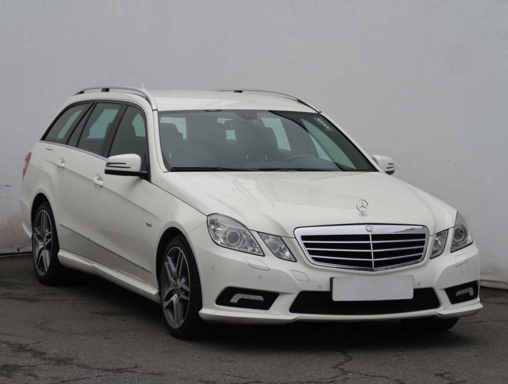 Mercedes-Benz E