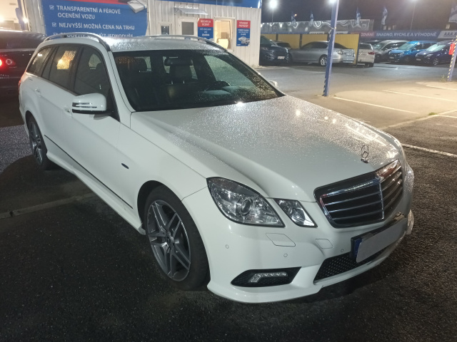Mercedes-Benz E 2010