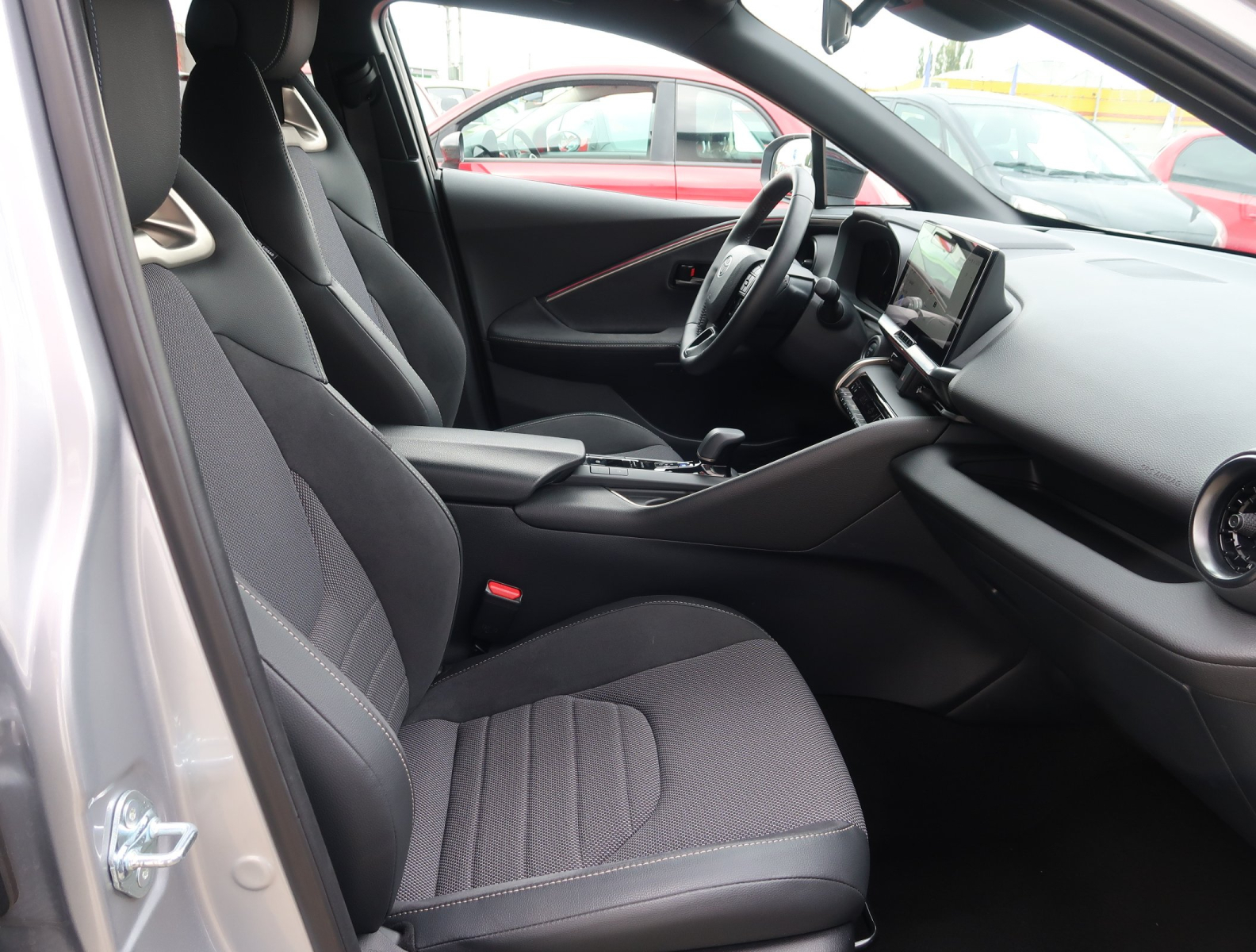 Toyota C-HR - 2024