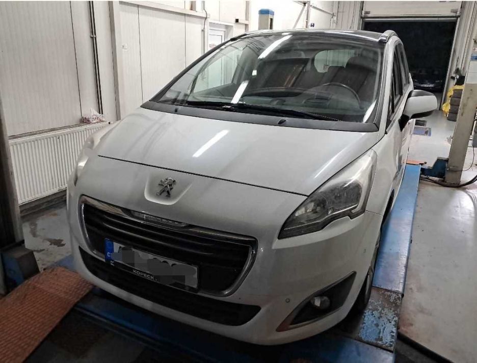 Peugeot 5008 - 2014