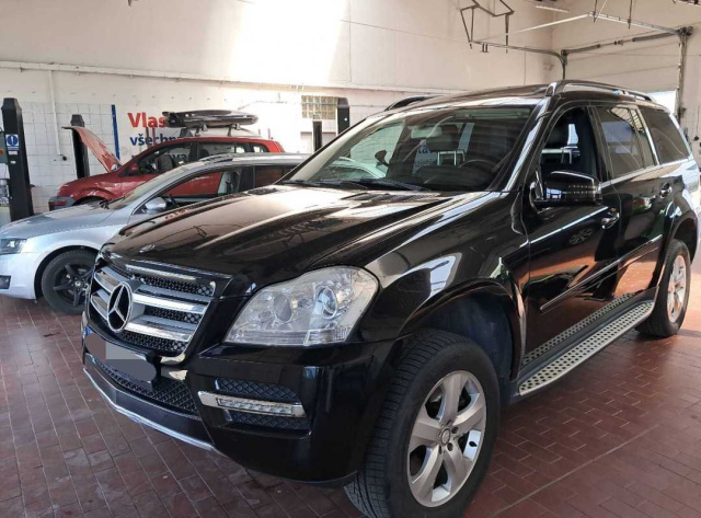 Mercedes-Benz GL 2010