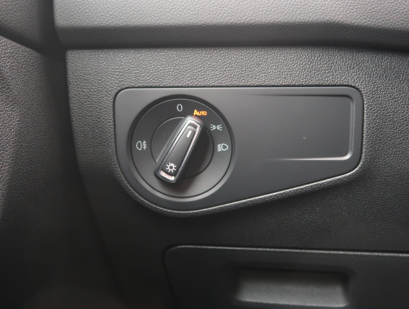 Volkswagen Tiguan - 2022