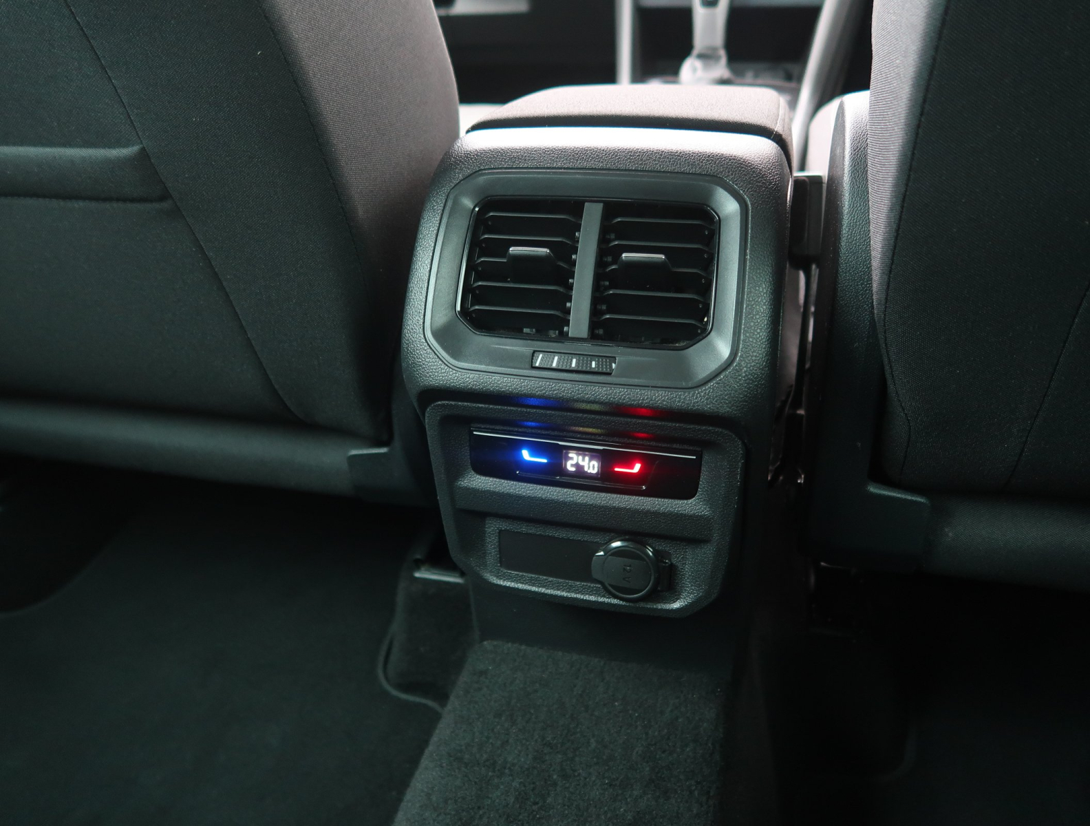 Volkswagen Tiguan - 2022