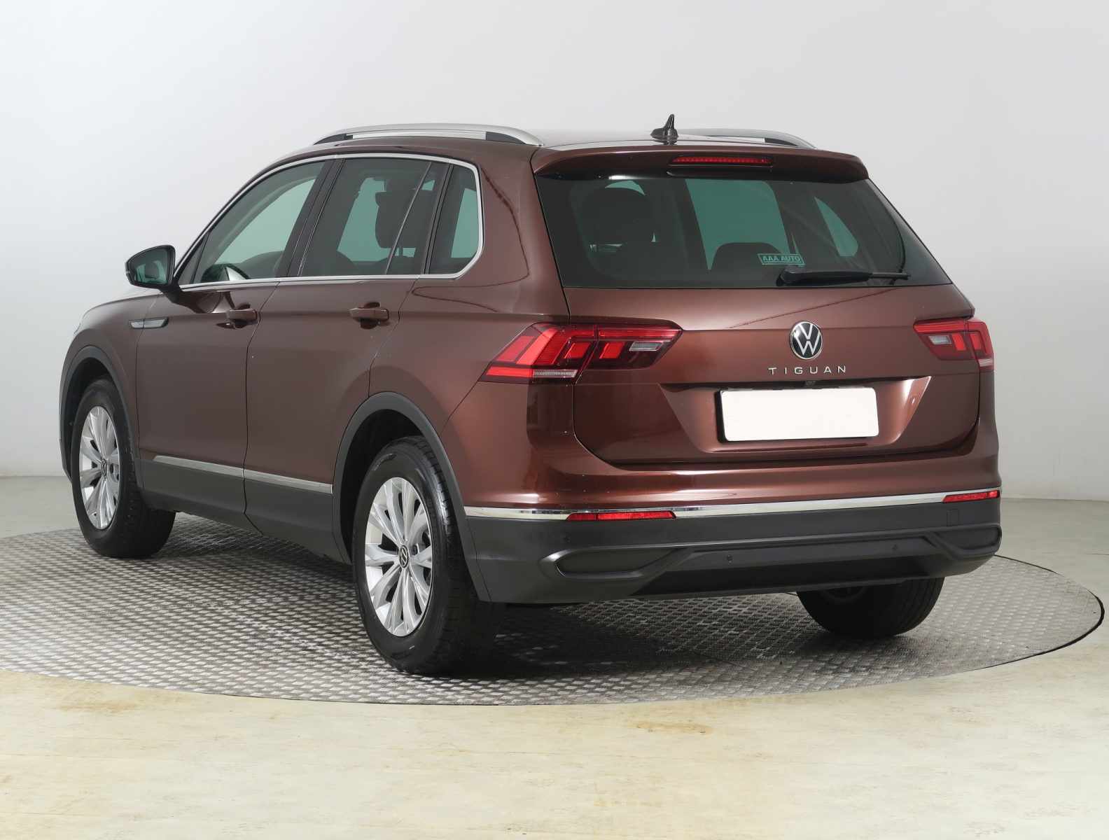 Volkswagen Tiguan - 2022