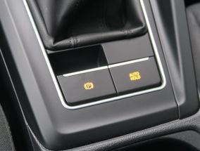 Volkswagen Golf - 2022