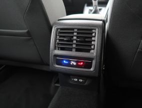 Volkswagen Golf - 2022