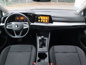 Volkswagen Golf - 2022
