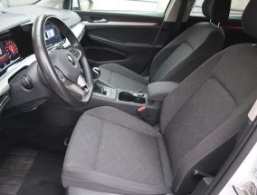 Volkswagen Golf - 2022
