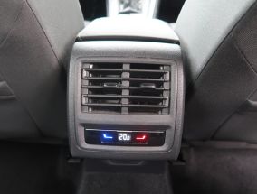 Volkswagen Golf - 2022
