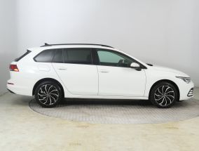 Volkswagen Golf - 2022