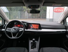 Volkswagen Golf - 2022