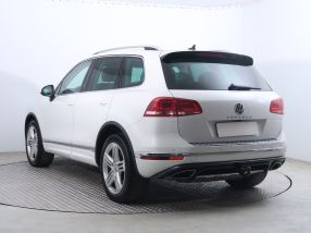 Volkswagen Touareg - 2015