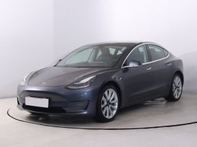 Tesla Model 3 - 2020
