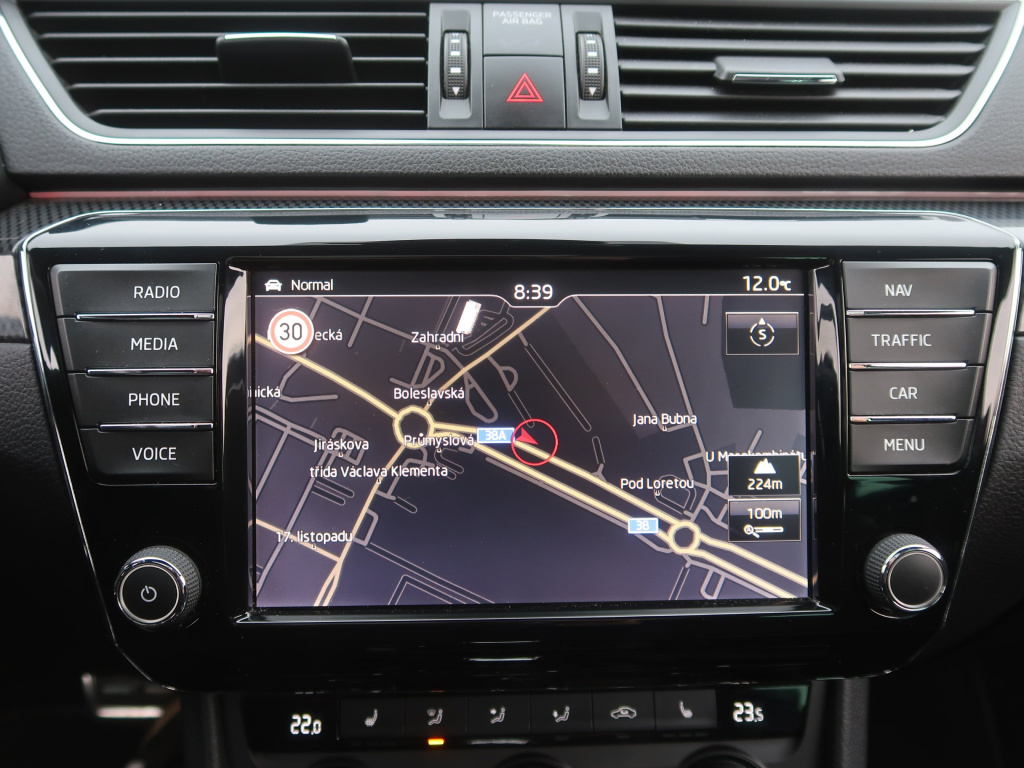 Škoda Superb