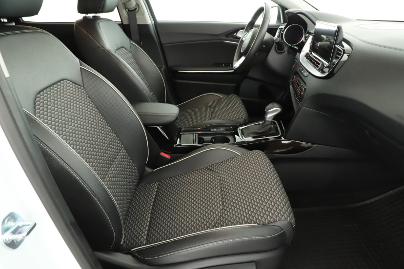 Kia XCeed, 2025