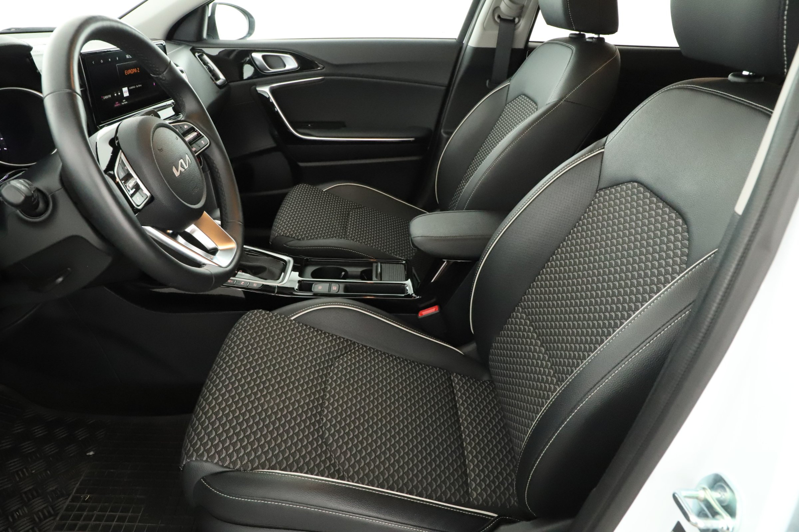 Kia XCeed - 2025