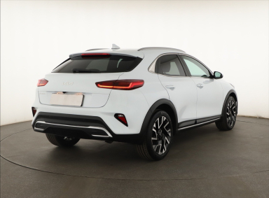 Kia XCeed - 2025