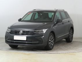 Volkswagen Tiguan - 2022