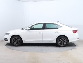 Škoda Octavia - 2023